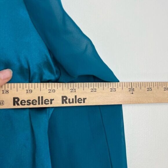 Vintage Y2K La Vie En Rose Women’s S/M Blue Satin Belted Nightwear Robe Sleepwea - Picture 12 of 15